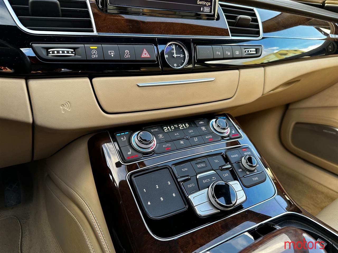 2015' Audi A8 photo #3