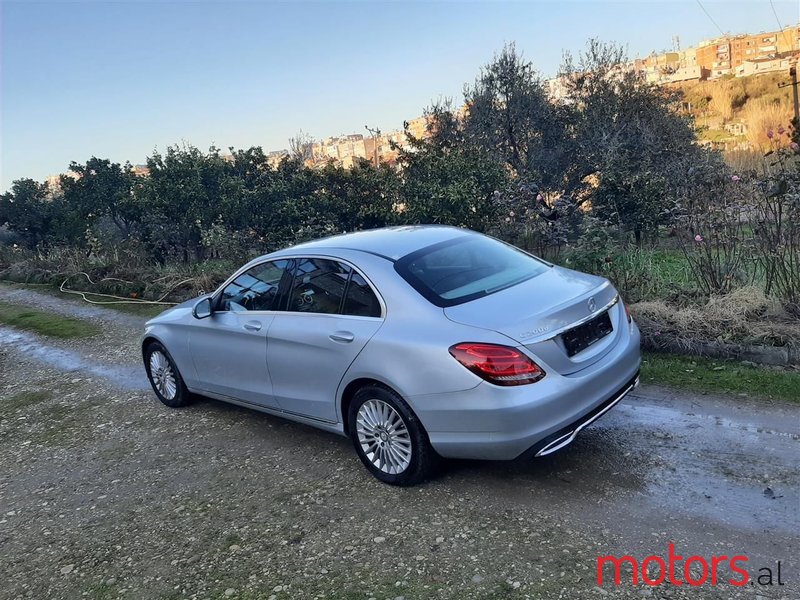 2017' Mercedes-Benz C 200 photo #4