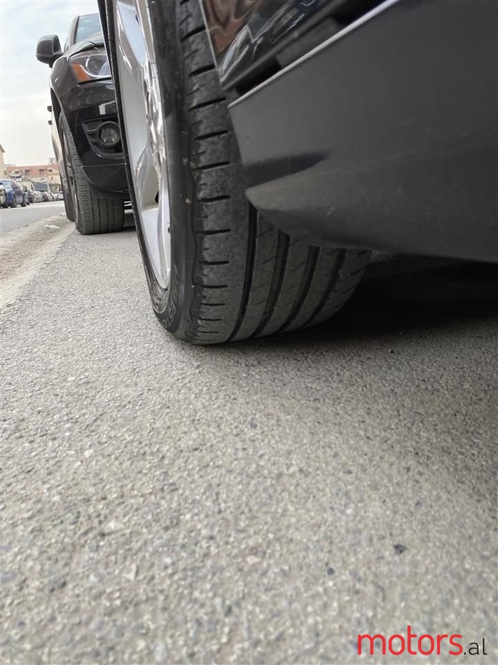 2005' Mercedes-Benz C 220 photo #6