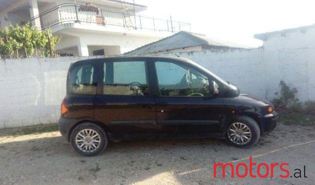 2009' Fiat Multipla photo #1