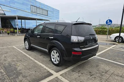 2007' Mitsubishi Outlander