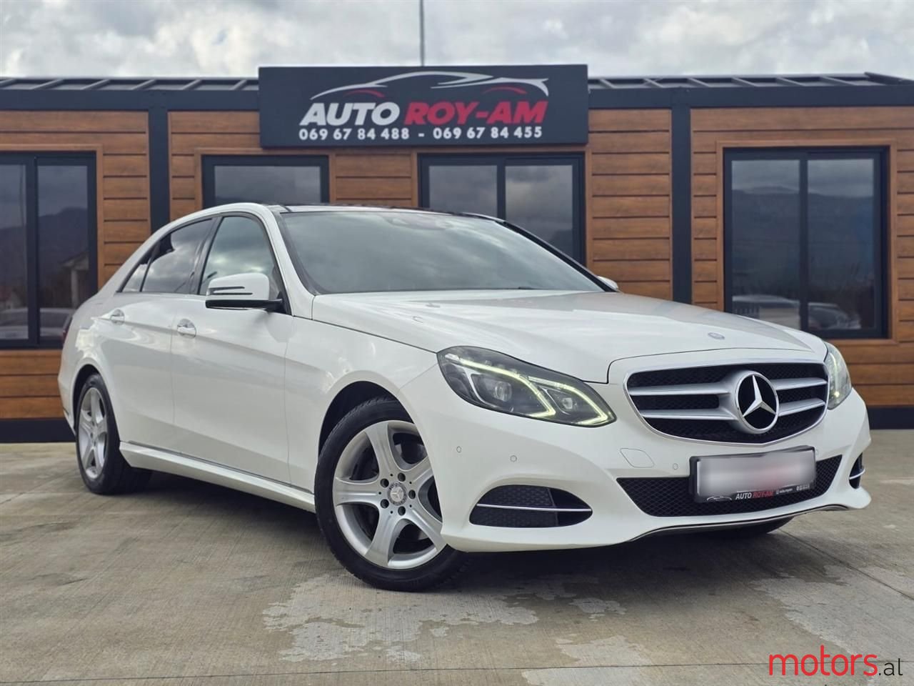 2014' Mercedes-Benz E 250 photo #1