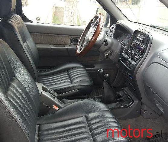 2004' Nissan Kamionçin photo #2