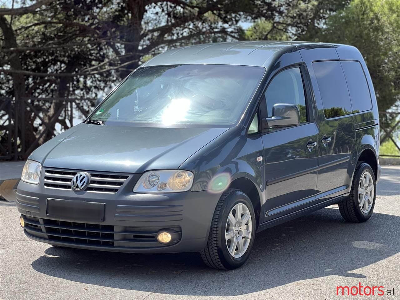 2009' Volkswagen Caddy photo #1