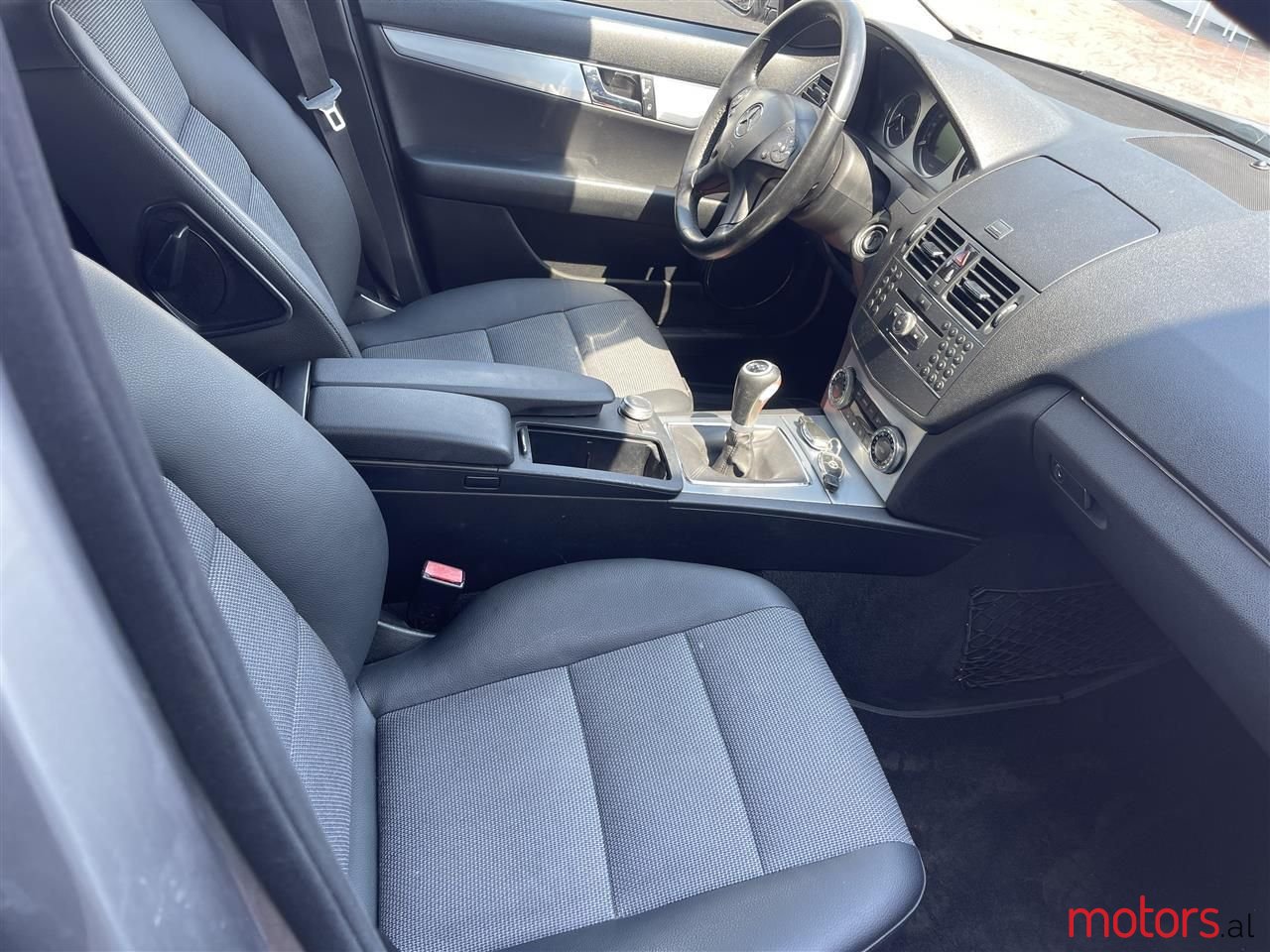 2008' Mercedes-Benz C 200 photo #2