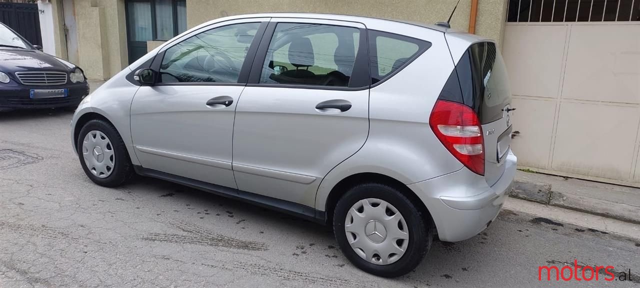 2008' Mercedes-Benz A 180 photo #2