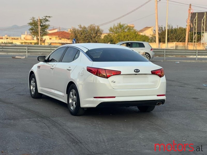 2013' Kia K5 photo #3