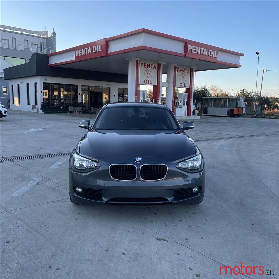 2012' BMW 120 photo #1