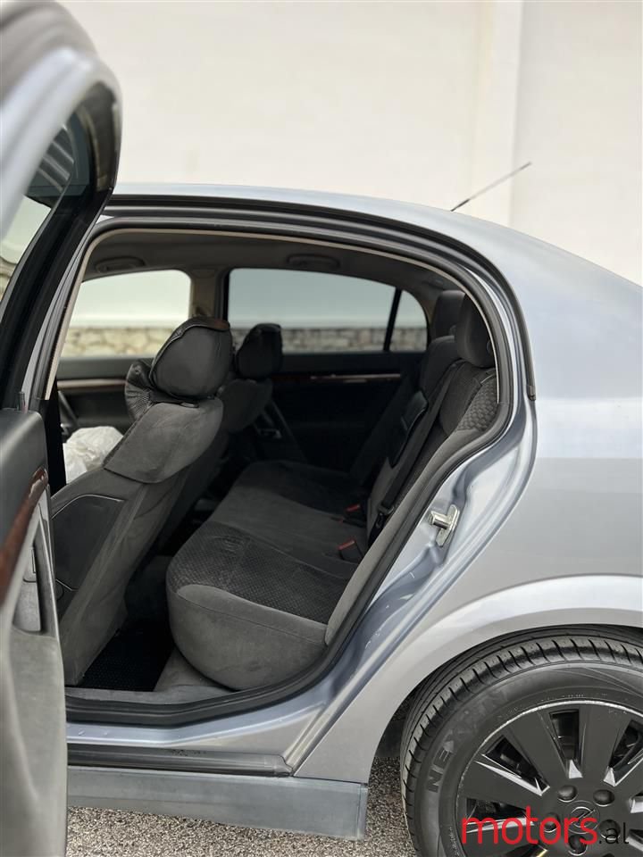 2004' Opel Vectra photo #5