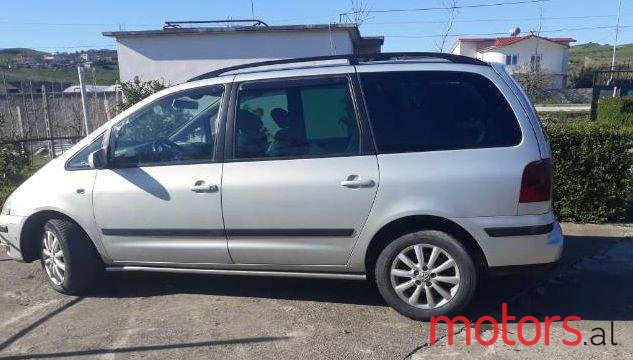 2003' Volkswagen Sharan photo #2