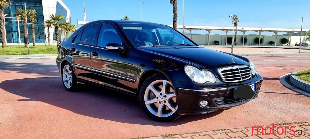 2006' Mercedes-Benz C 220 photo #2