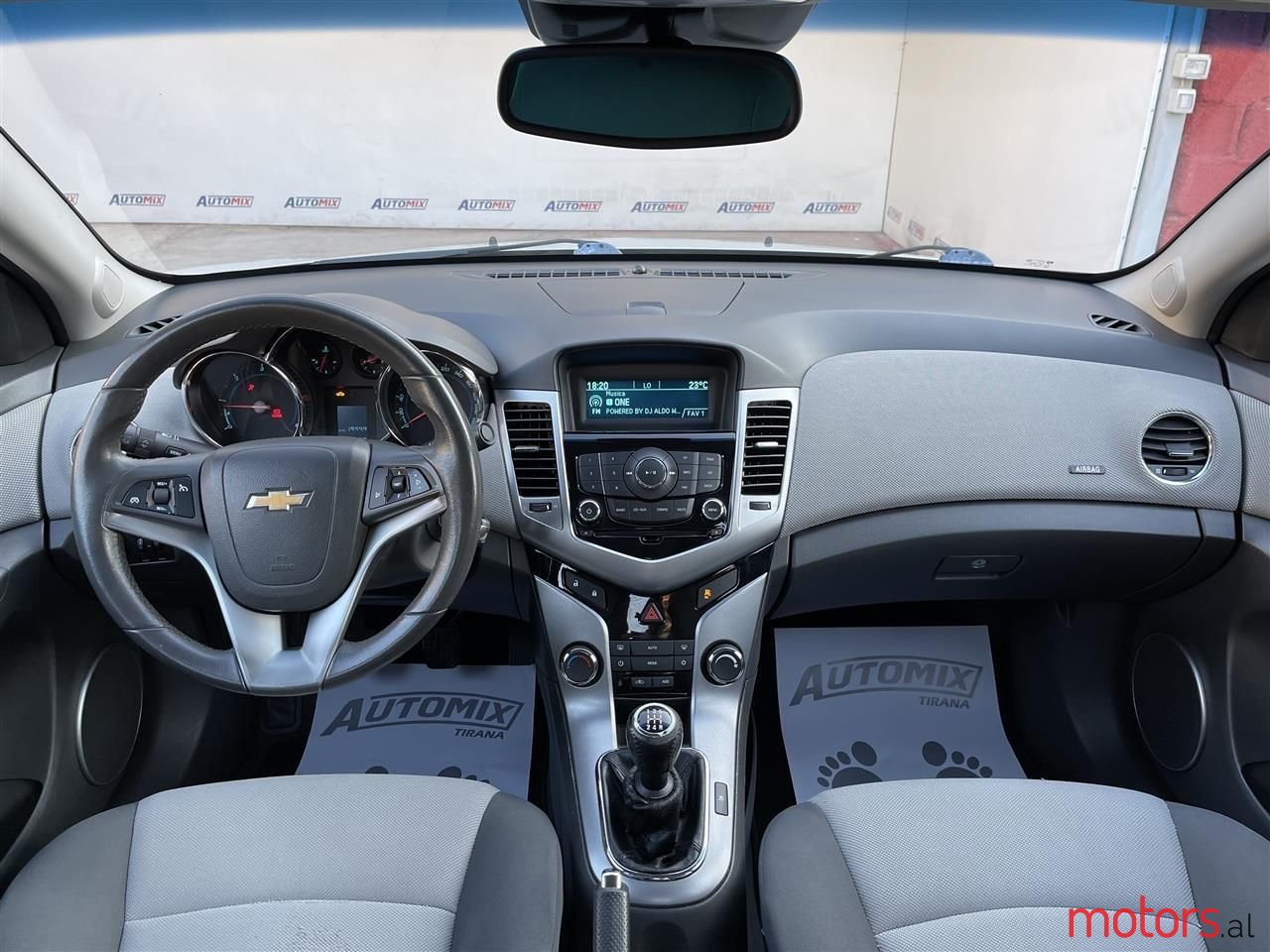 2010' Chevrolet Cruze photo #4