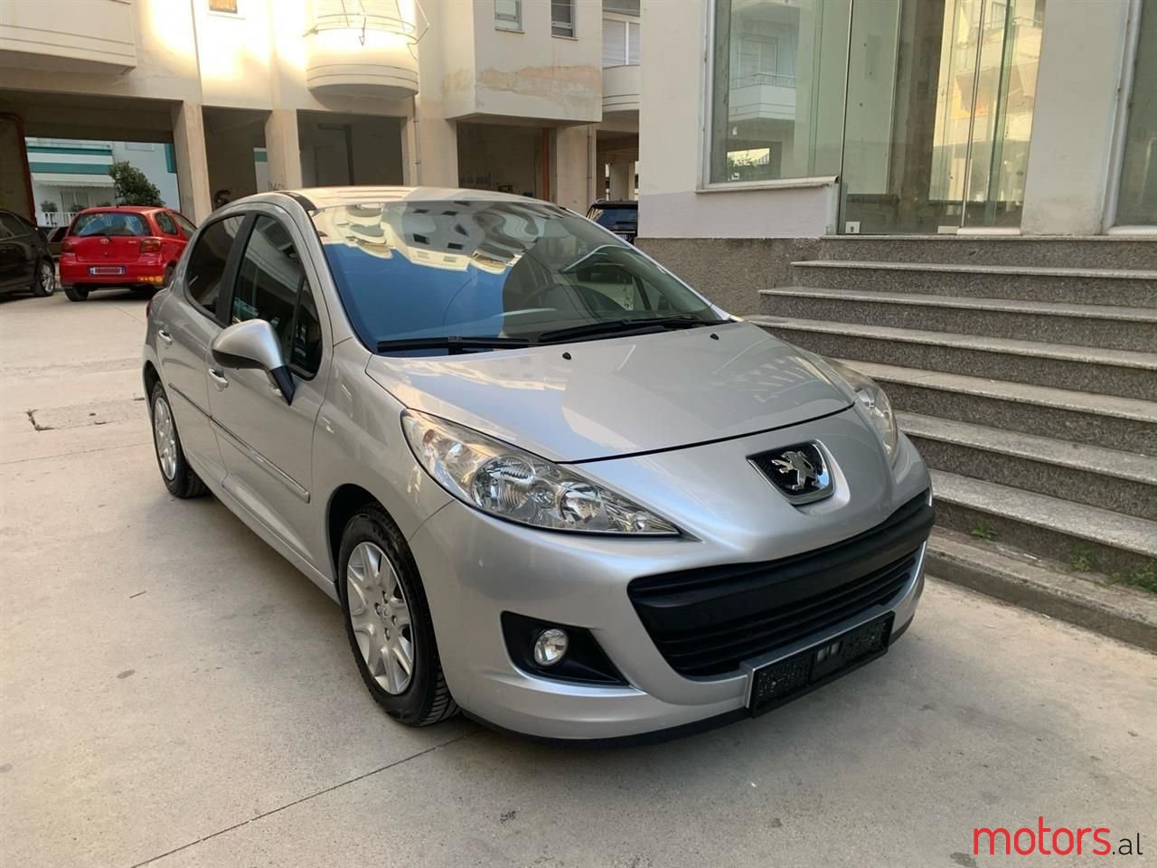 2013' Peugeot 207 photo #1
