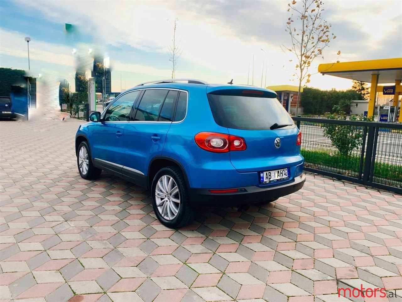 2009' Volkswagen Tiguan photo #4