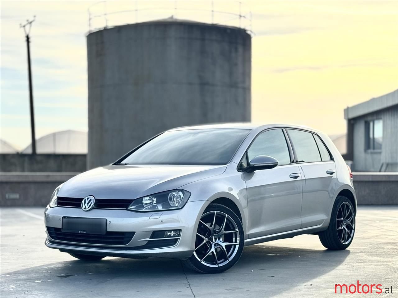 2014' Volkswagen Golf photo #1