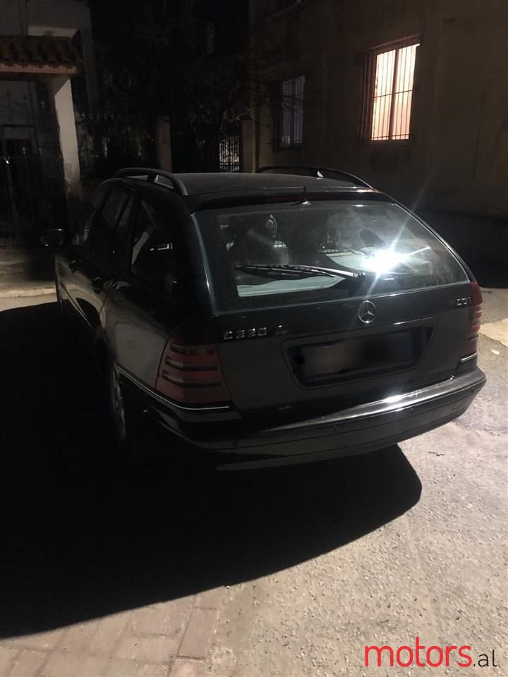 2002' Mercedes-Benz C 220 photo #3
