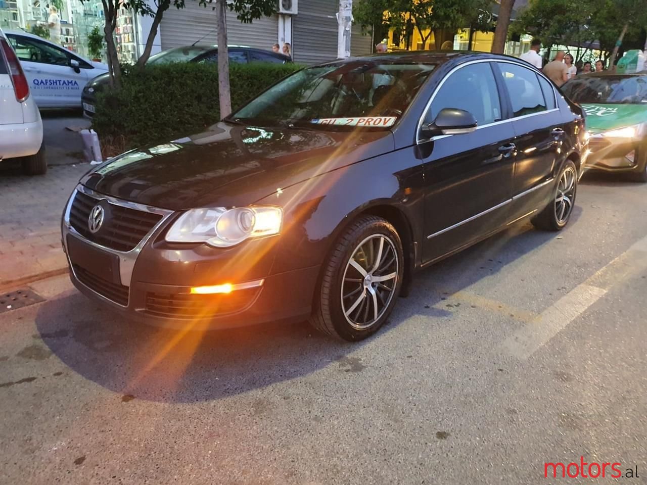 2008' Volkswagen Passat photo #3