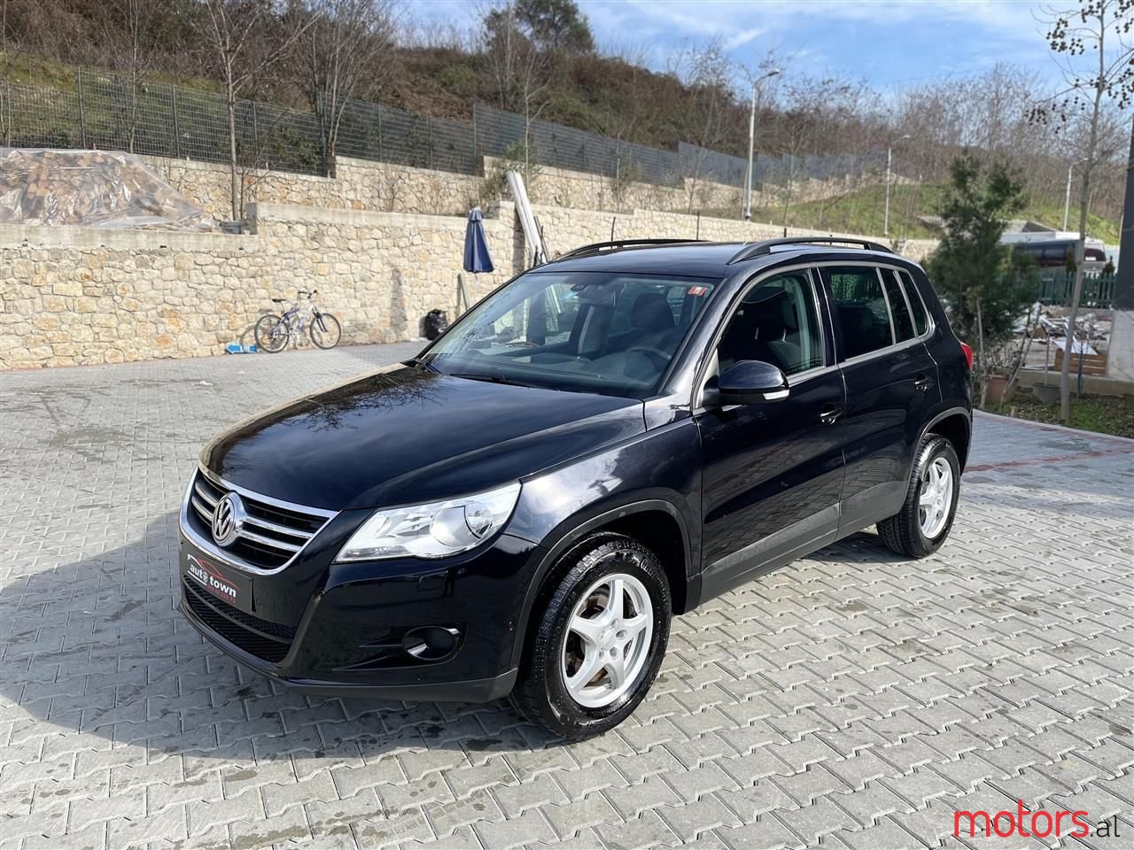 2008' Volkswagen Tiguan photo #6