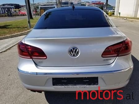 2012' Volkswagen Passat photo #4