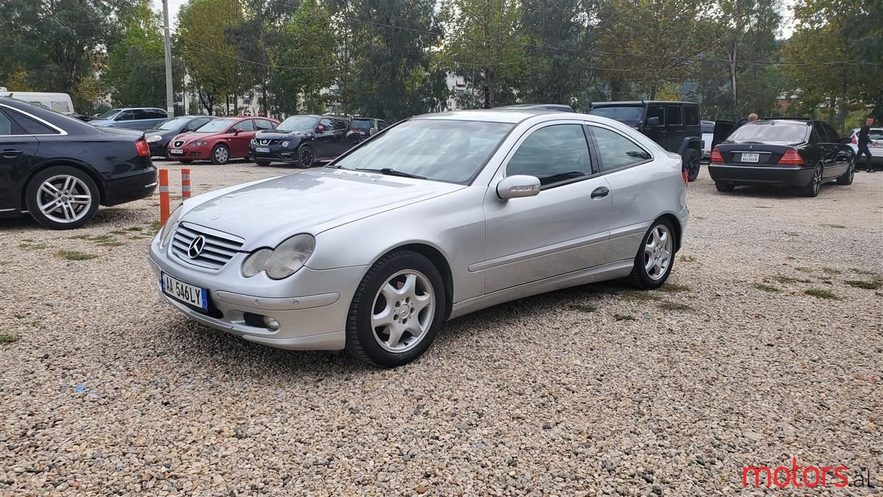 2002' Mercedes-Benz C 200 photo #1