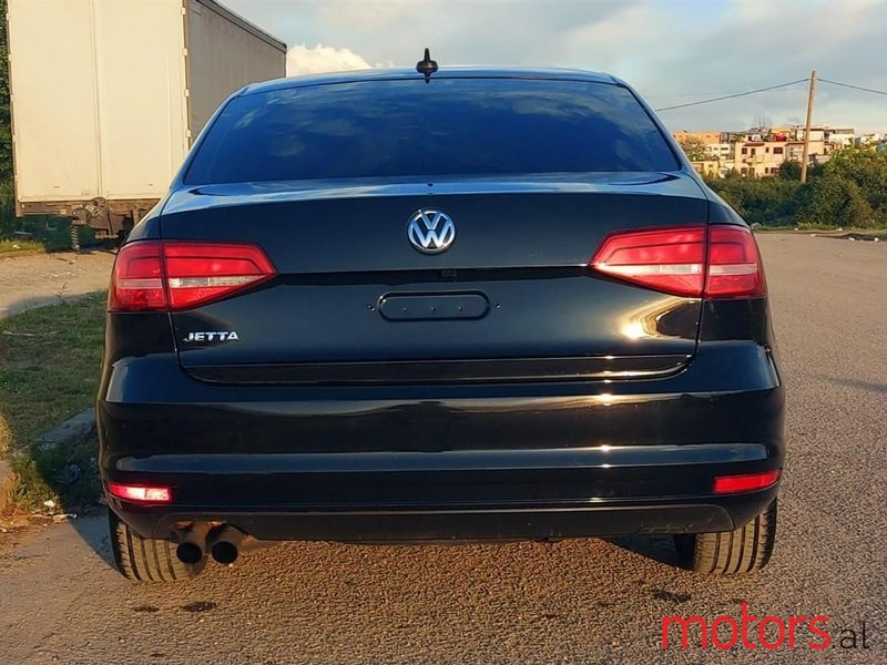 2015' Volkswagen Jetta photo #2