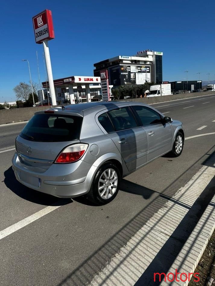 2007' Opel Astra photo #6