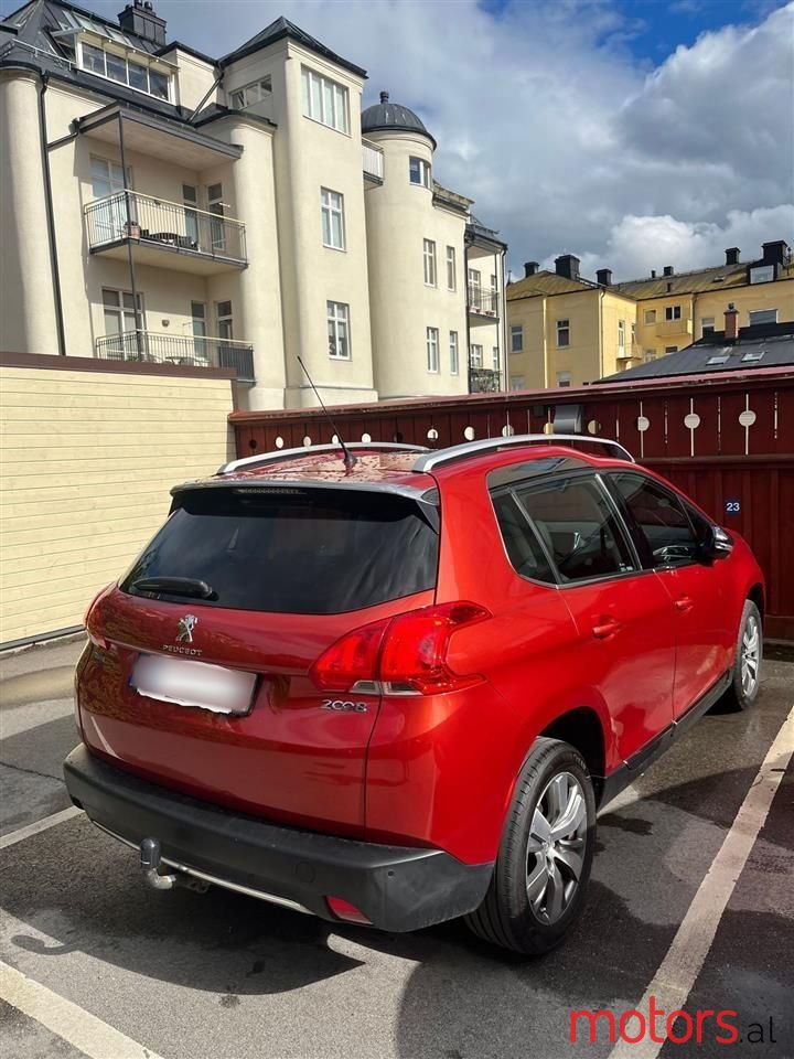 2016' Peugeot 2008 photo #3