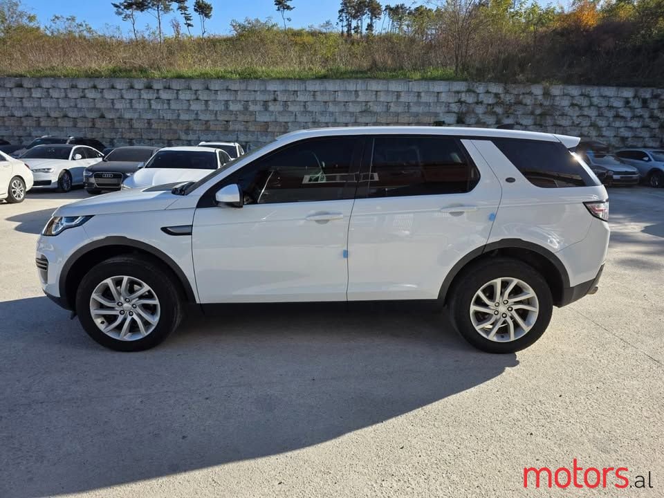 2017' Land Rover Discovery Sport photo #3