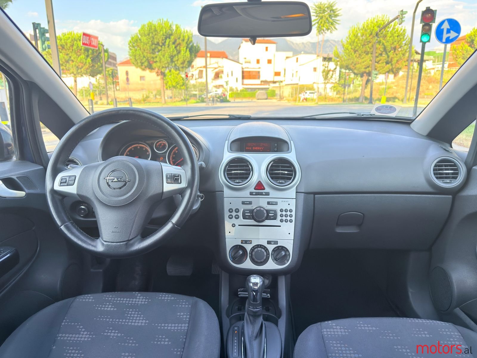 2013' Opel Corsa photo #5