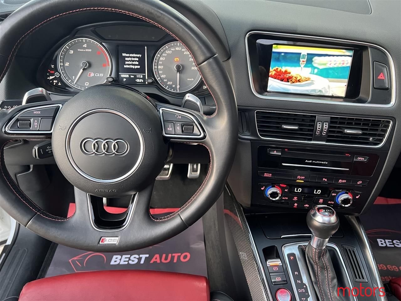 2014' Audi SQ5 photo #5