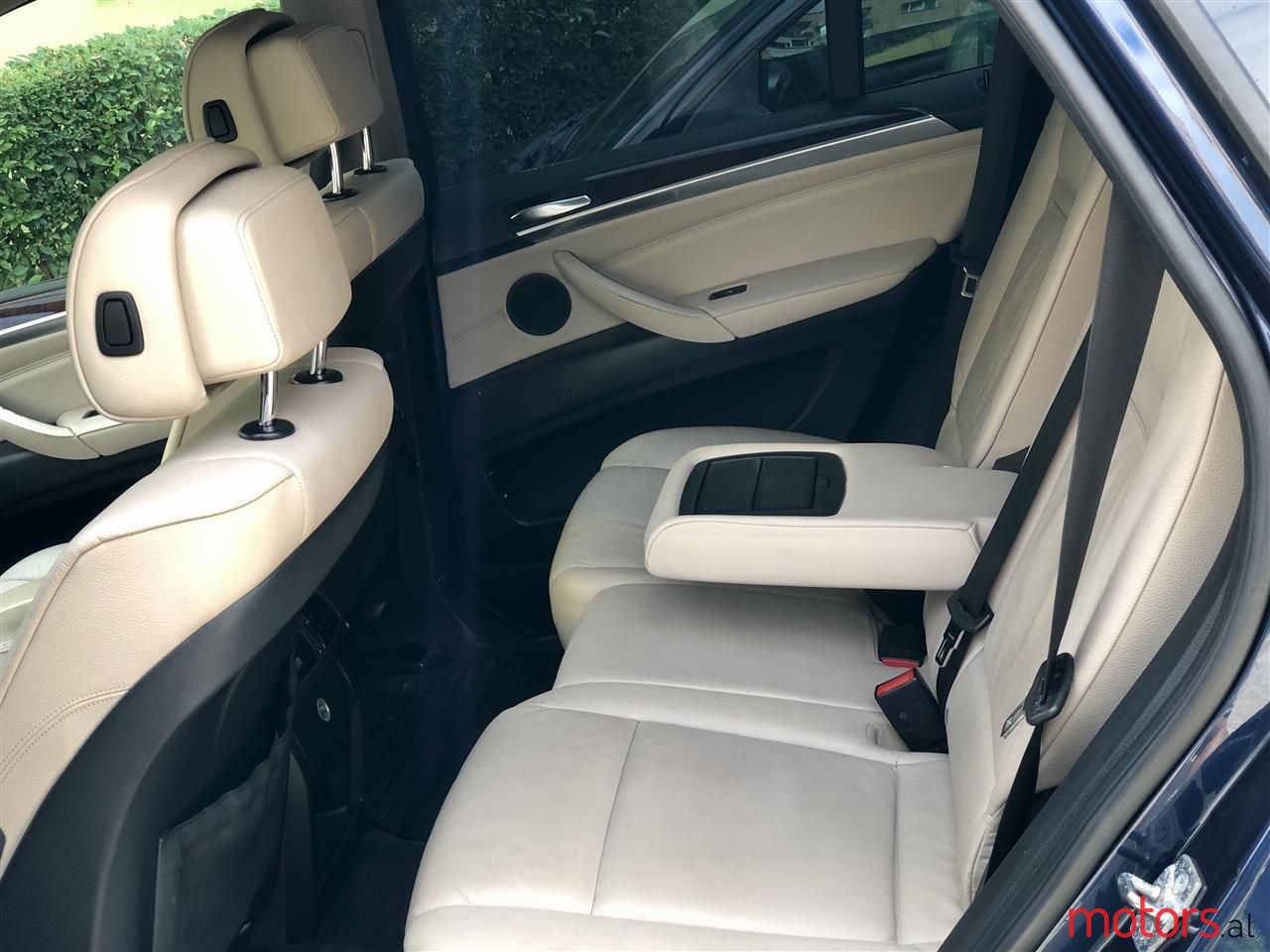 2011' BMW X5 photo #2