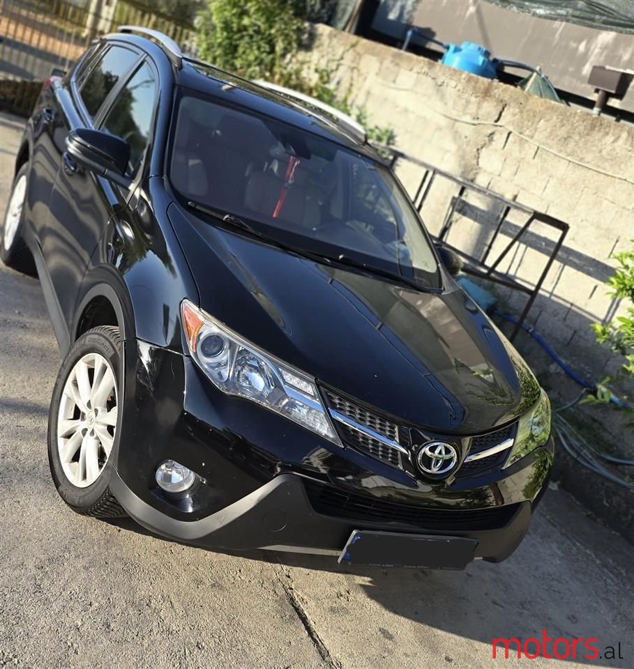 2015' Toyota RAV4 photo #1