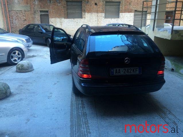 2003' Mercedes-Benz C-Class photo #3