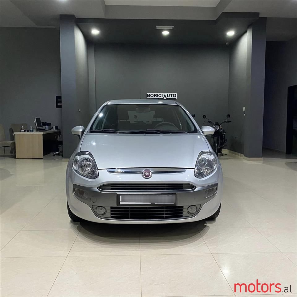 2010' Fiat Punto Evo photo #6