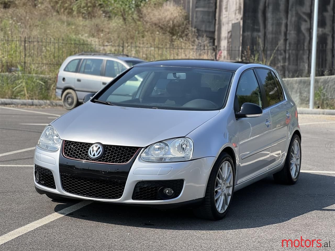 2007' Volkswagen Golf photo #1