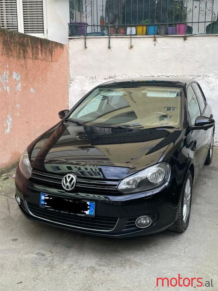 2010' Volkswagen Golf photo #4