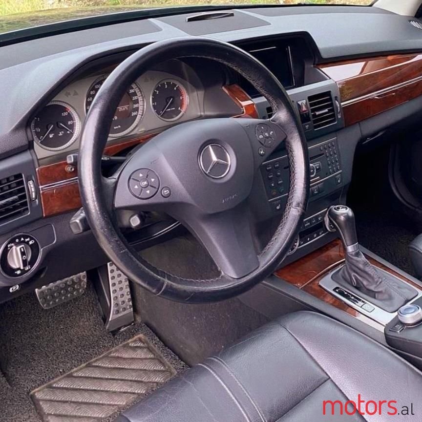 2011' Mercedes-Benz GLK 220 photo #5