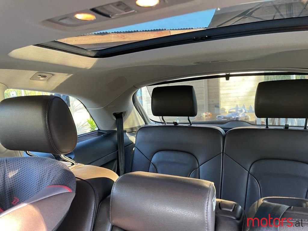 2011' Audi Q7 photo #4