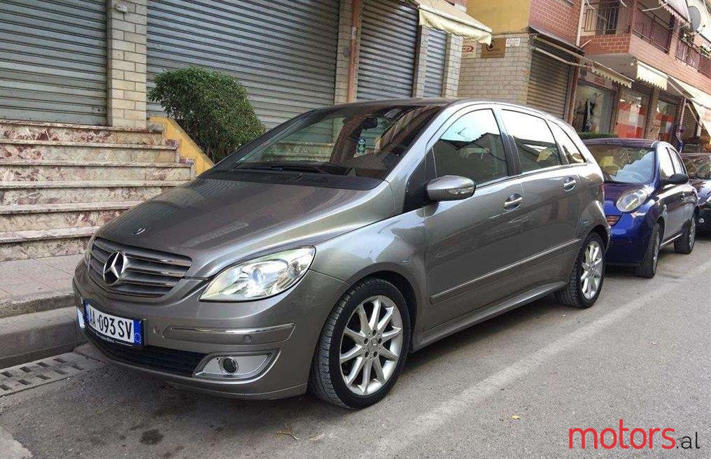2005' Mercedes-Benz B 180 photo #1