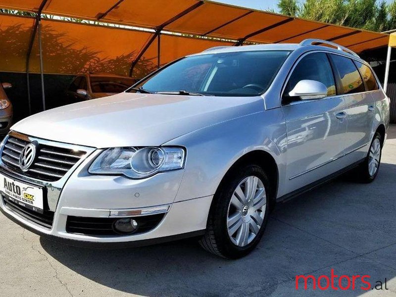 2008' Volkswagen Passat photo #3