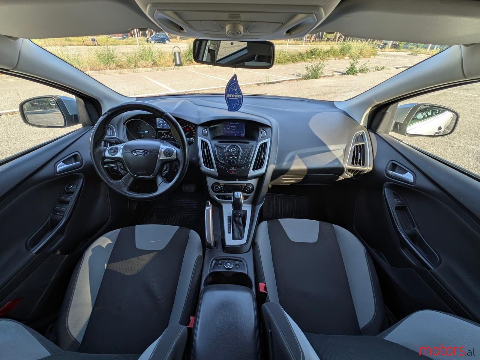 2012' Ford Focus photo #5