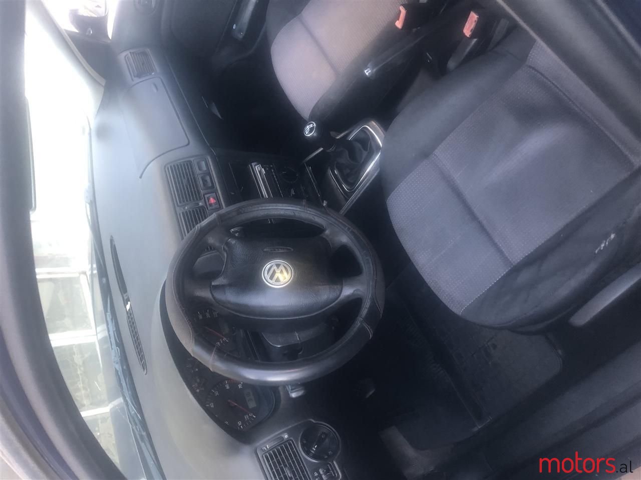 2000' Volkswagen Golf photo #6