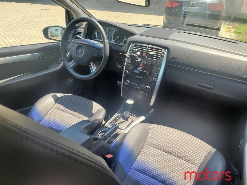 2007' Mercedes-Benz B 200 photo #4