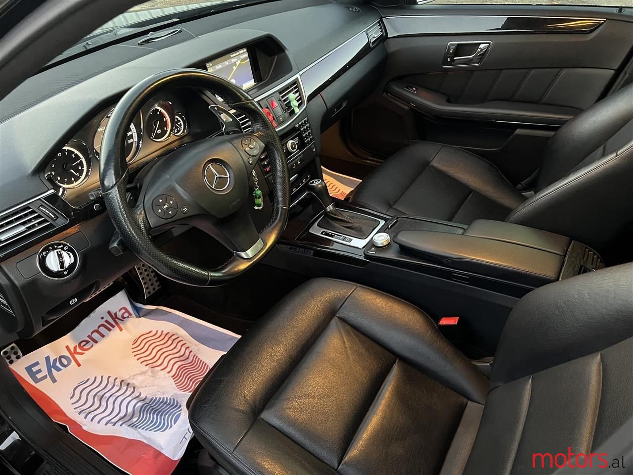 2009' Mercedes-Benz 220 photo #4