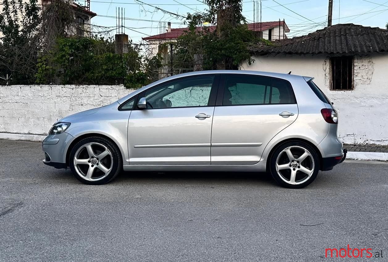 2005' Volkswagen Golf Plus photo #3