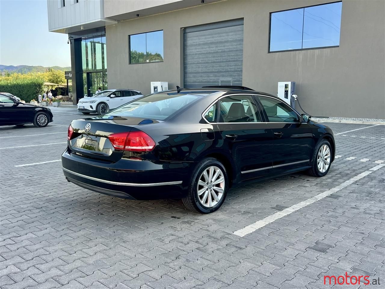 2014' Volkswagen Passat photo #2