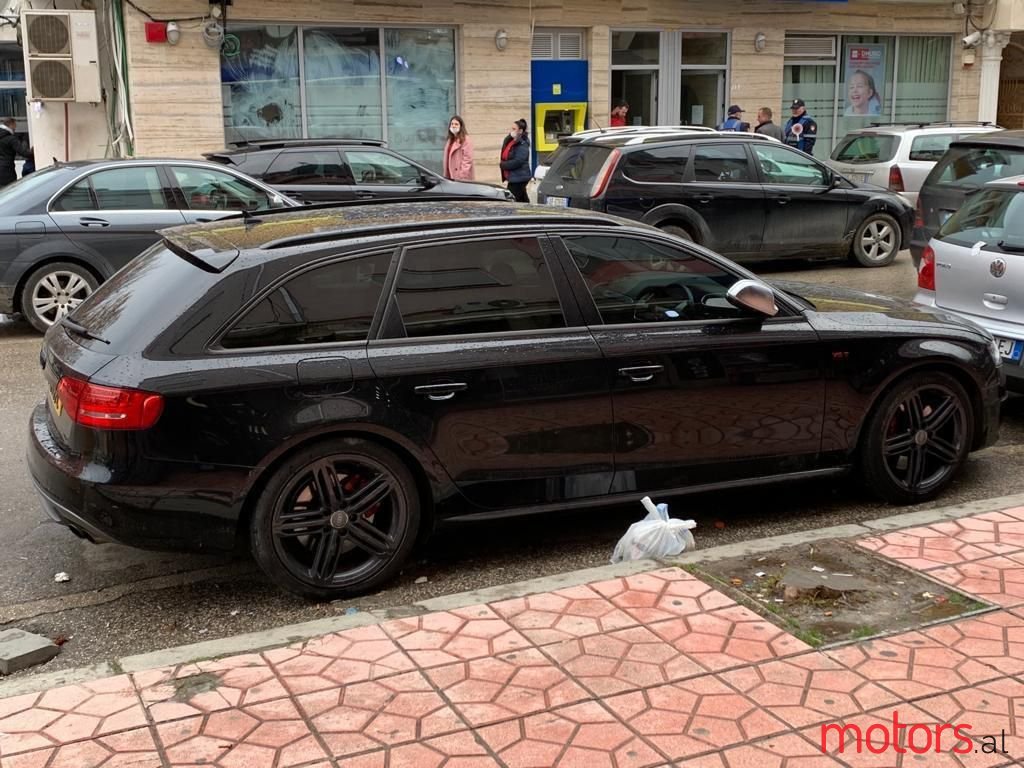 2011' Audi A4 photo #2