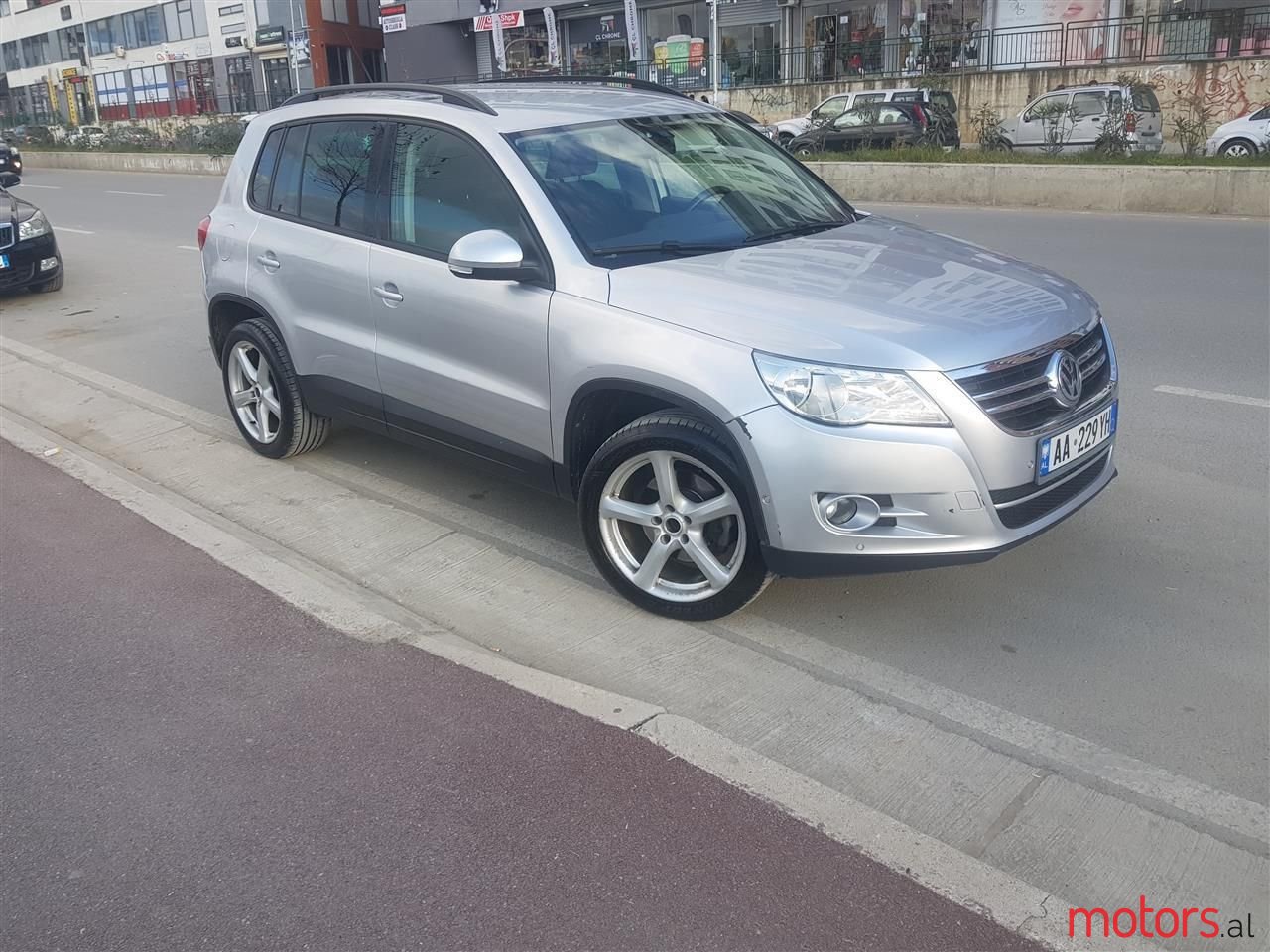 2008' Volkswagen Tiguan photo #4