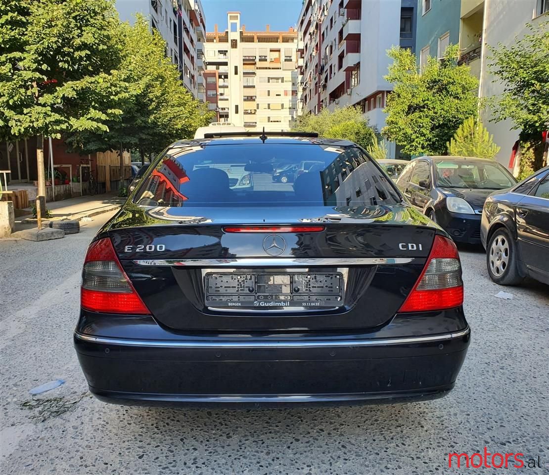 2007' Mercedes-Benz E 200 photo #6