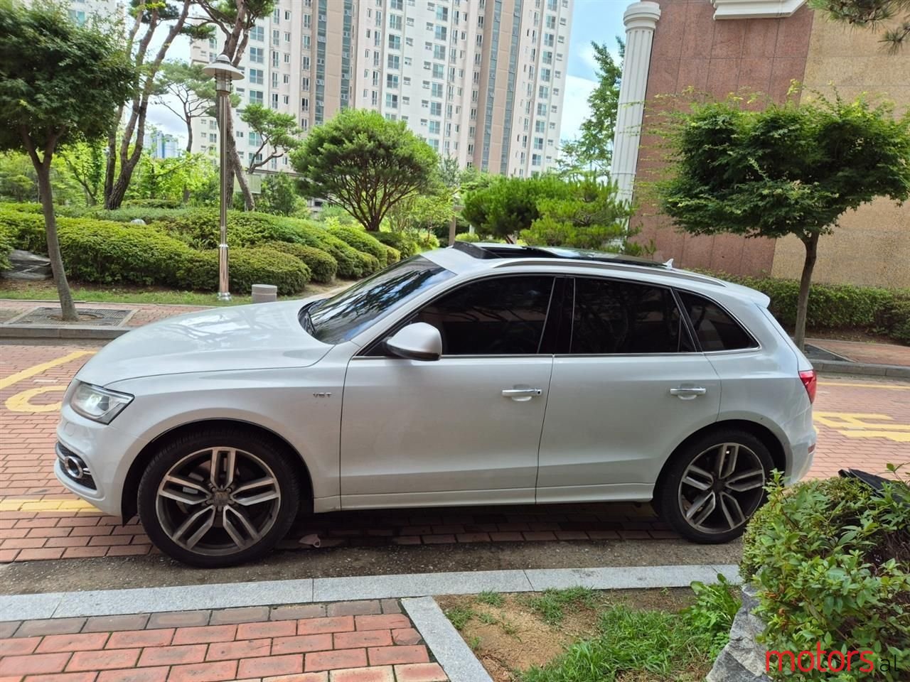 2015' Audi SQ5 photo #2